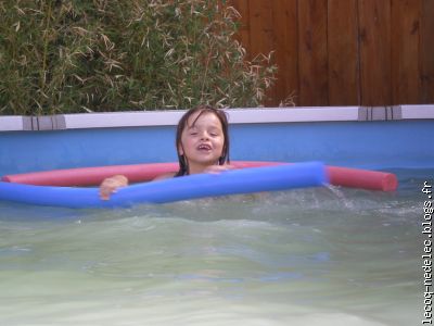 Anna comme un poisson dans l'eau apr&egrave;s quelques h&eacute;sitations.